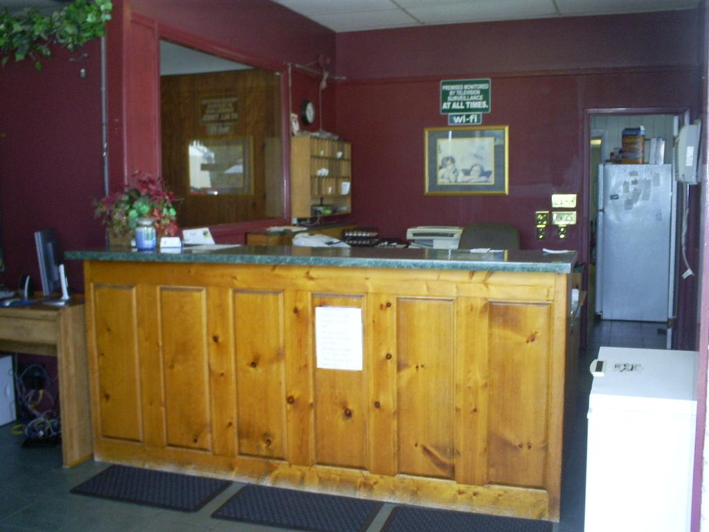 Crestview Inn - thumb 2