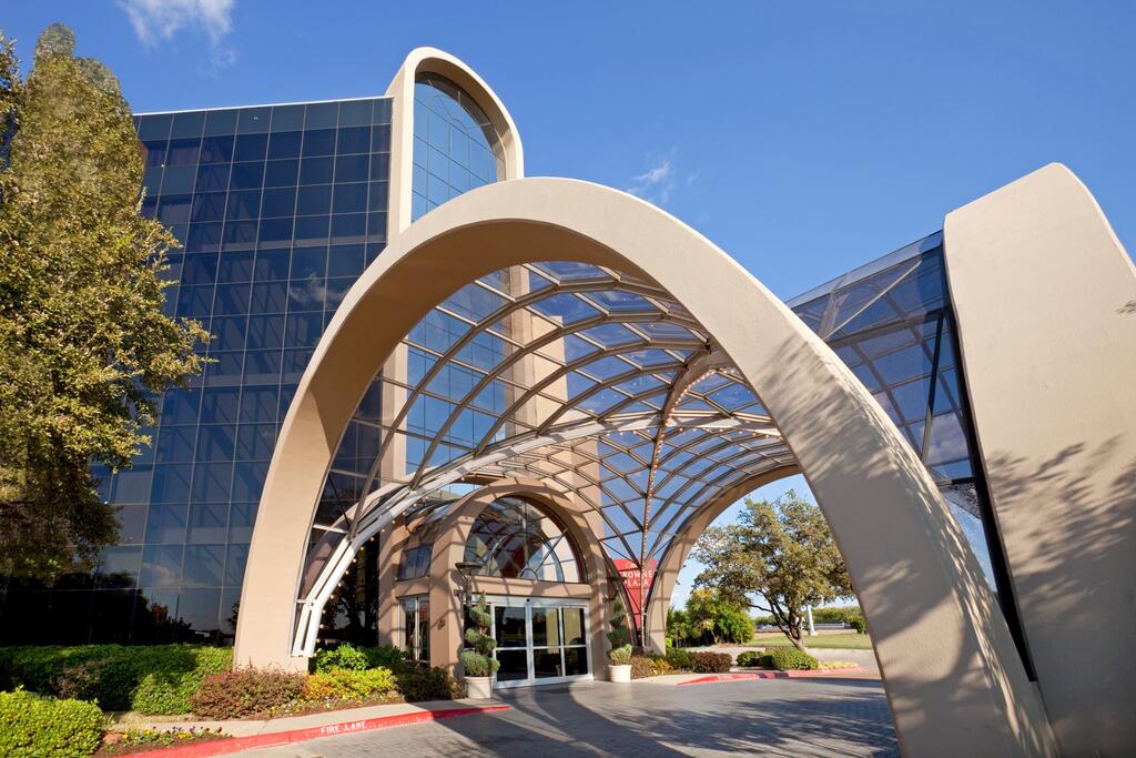 Crowne Plaza Suites Arlington - thumb 0