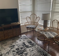 DFWArlington 3 BR next to ATTSix FlagsAirport - Orlando Tourists