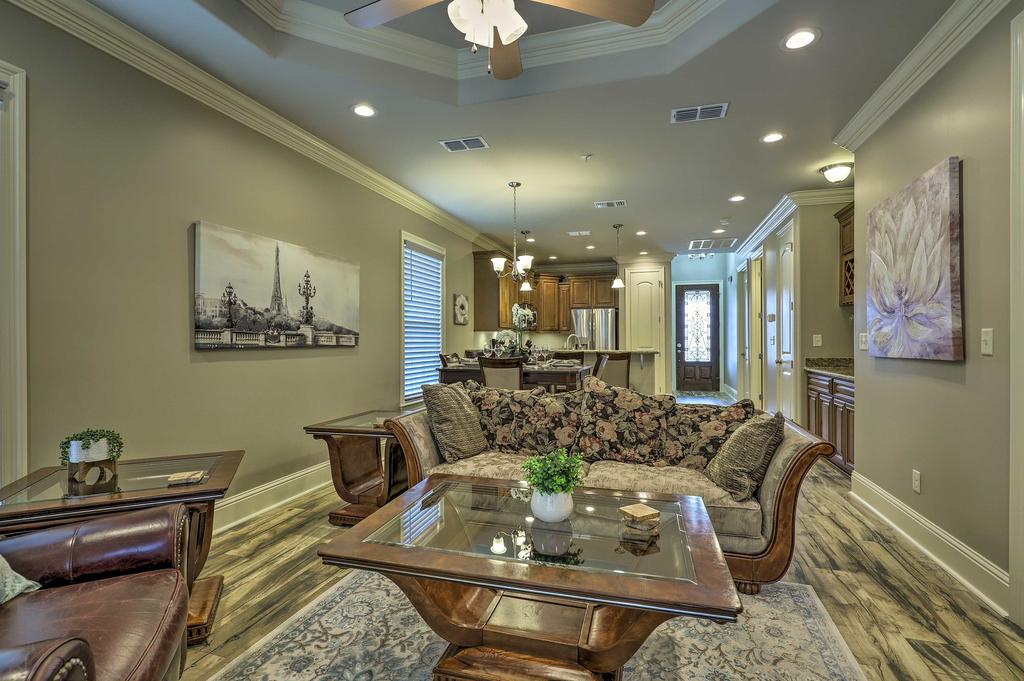 Diamondhead Condo, Screened Patio&Pool Access - thumb 1