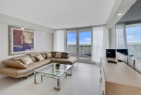 Downtown Miami 3232 Luxury 2BR Waterfront Condo Free Valet Parking Orlando Tourists