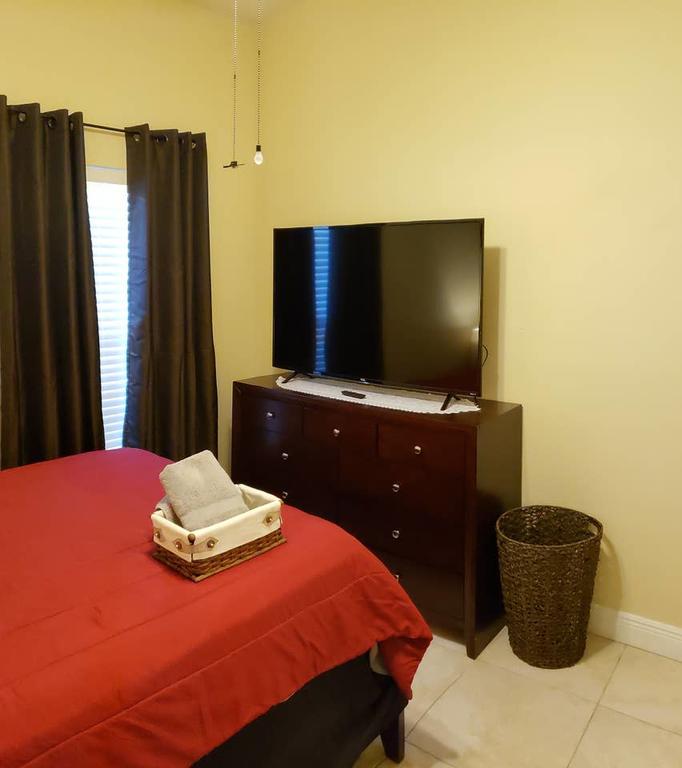 E Private Bedroom - thumb 3