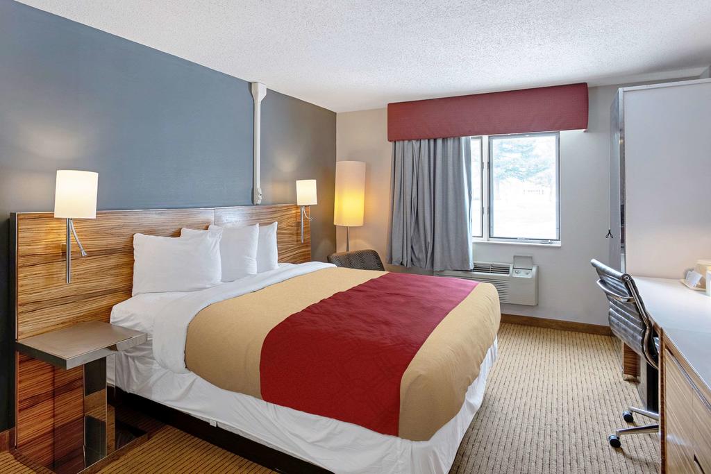 Econo Lodge - thumb 2