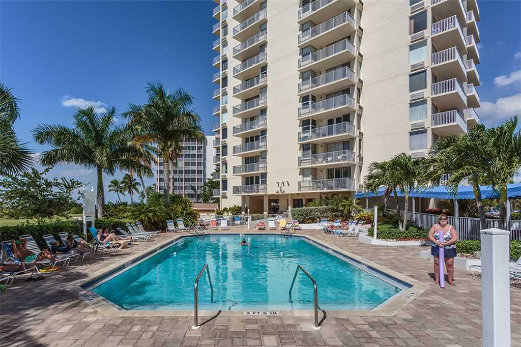 Estero Beach & Tennis 207B, 1 Bedroom, Elevator, Heated Pool, Sleeps 4 - thumb 0