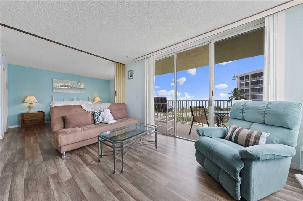 Estero Beach & Tennis 507A, 1 BR, Sleeps 4, Heated Pool, Elevator - thumb 3