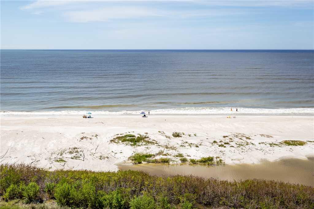 Estero Beach & Tennis 805A,1 Bedroom, Sleeps 4, Heated Pool, Elevator - thumb 3