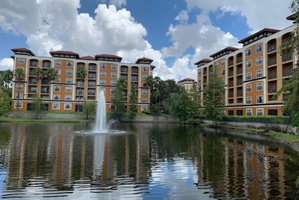 Floriday's Executive Apartment