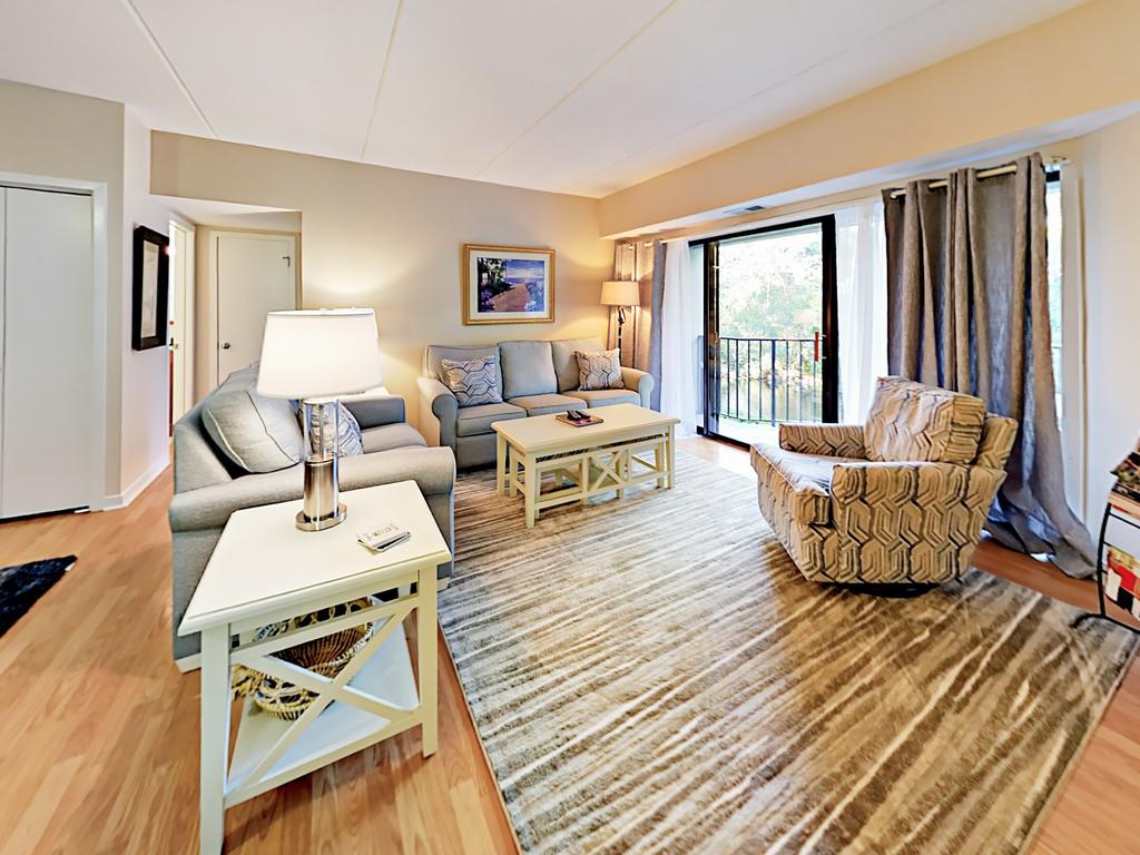Forest Beach Condo Unit 105 Condo - thumb 0