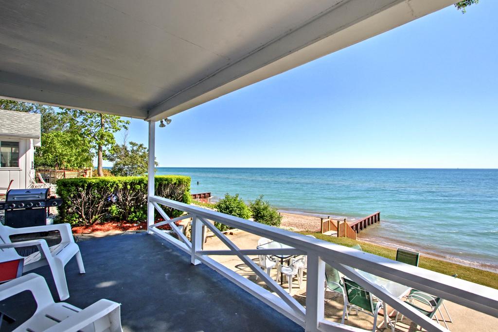 Fort Gratiot Home On Lake Huron With Patio And Deck! - thumb 0