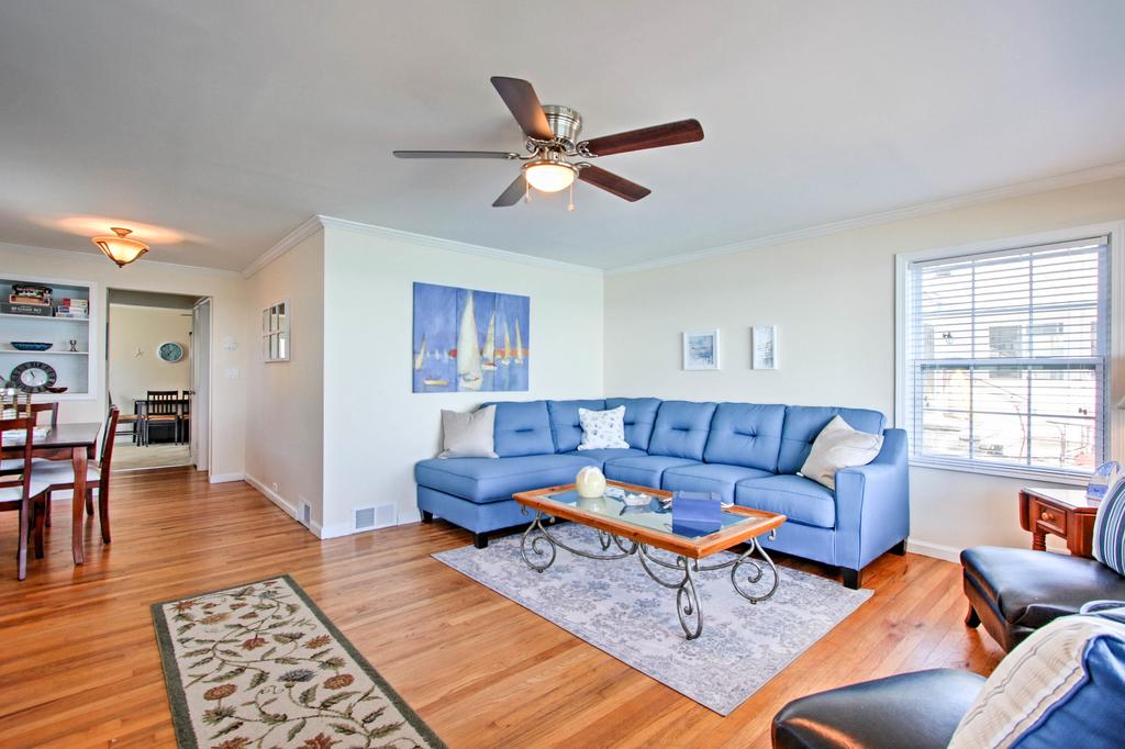Fort Gratiot Home On Lake Huron With Patio And Deck! - thumb 3
