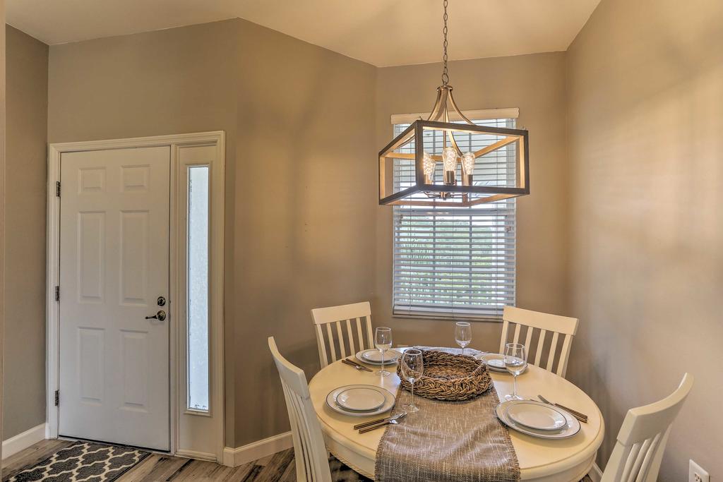 Fort Myers Condo W/ Resort Pools - Near Golf! - thumb 3