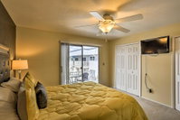 Fort Myers Condo with Pool - 9 Mi to Fort Myers Beach Orlando Tourists