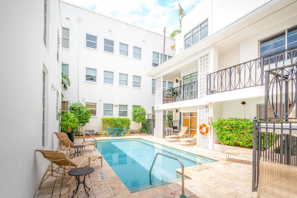 Fountain Condo 2 Story Pool BBQ Balcony - thumb 0
