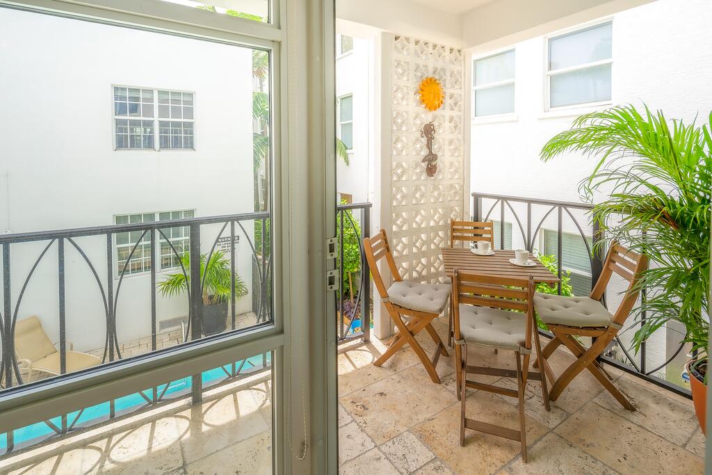 Fountain Condo 2 Story Pool BBQ Balcony - thumb 2