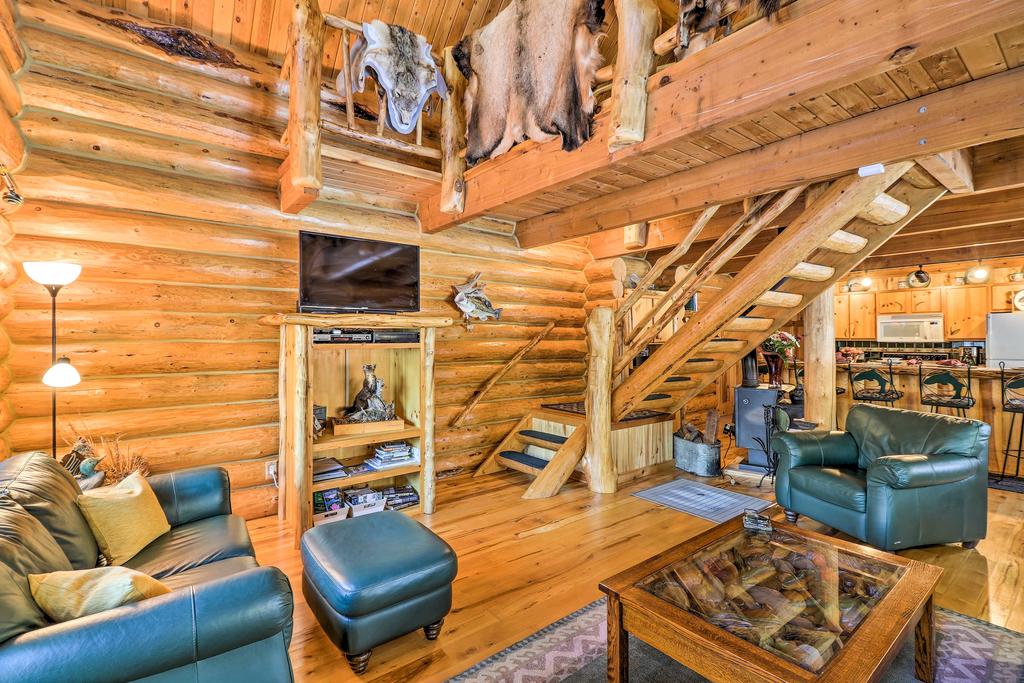 Glacier Park 2BR Log Cabin, 'Best In The West!' - thumb 3