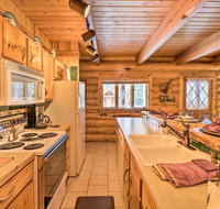 Glacier Park 2BR Log Cabin, 'Best in the West!' - Orlando Tourists