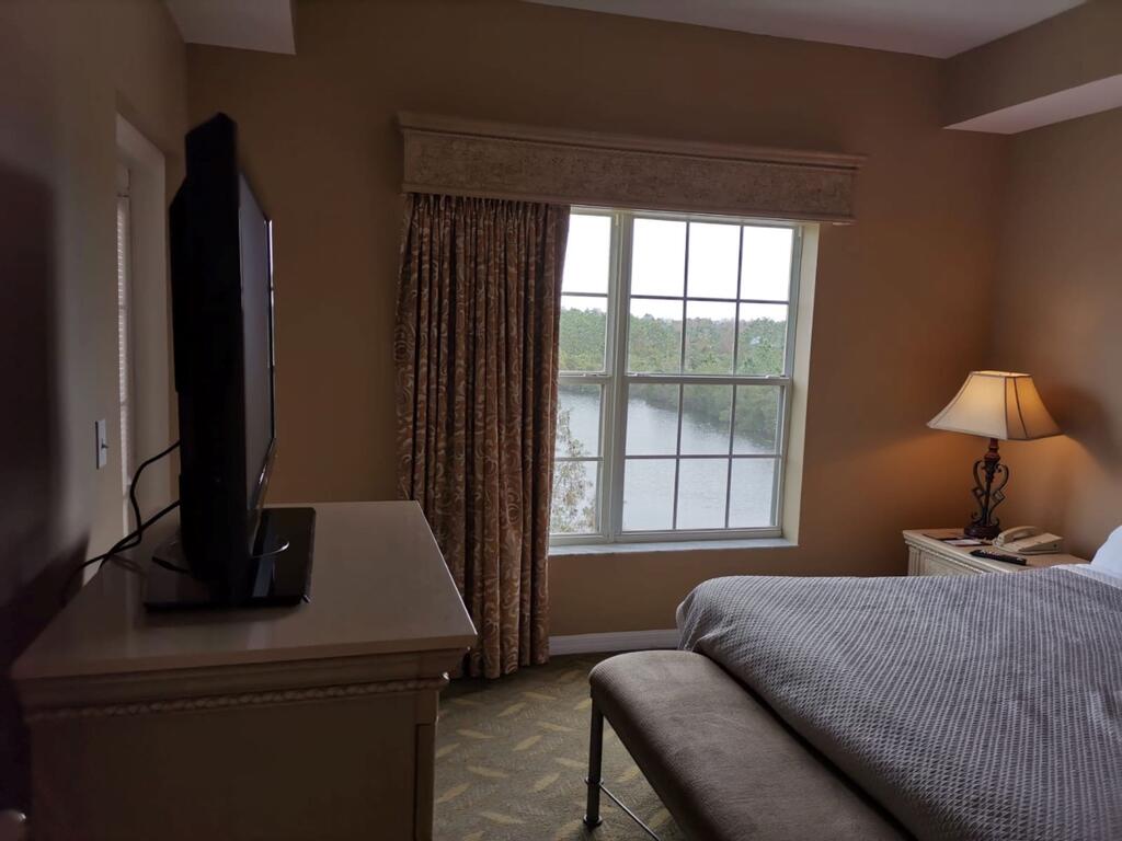 Great Water View Condo, 2 Min. From Disney World!- 70 - thumb 1