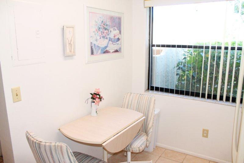 Ground Floor 2 Bed 2 Bath Condo In Orlando Golf Resort Community - thumb 3
