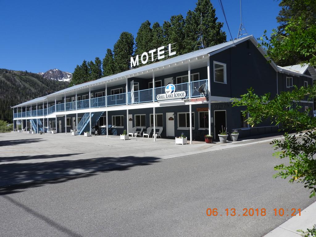 Gull Lake Lodge - thumb 0