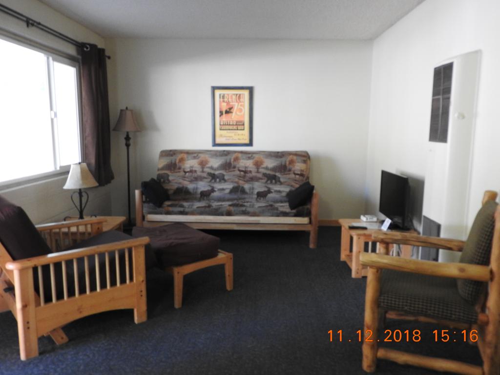 Gull Lake Lodge - thumb 2