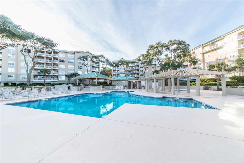 Hampton 6107, 2 Bedroom, Sleeps 6, Large Pool, Oceanfront View - thumb 1