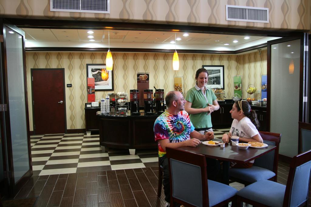 Hampton Inn & Suites Brenham - thumb 2