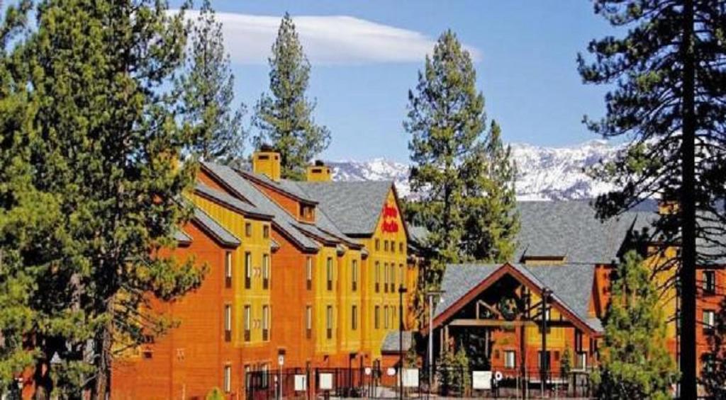 Hampton Inn & Suites Tahoe-Truckee - thumb 0