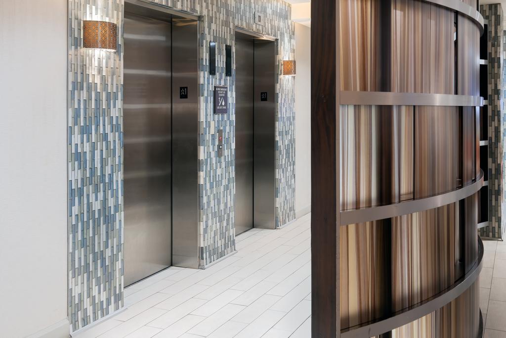 Hampton Inn Orlando-Airport - thumb 3