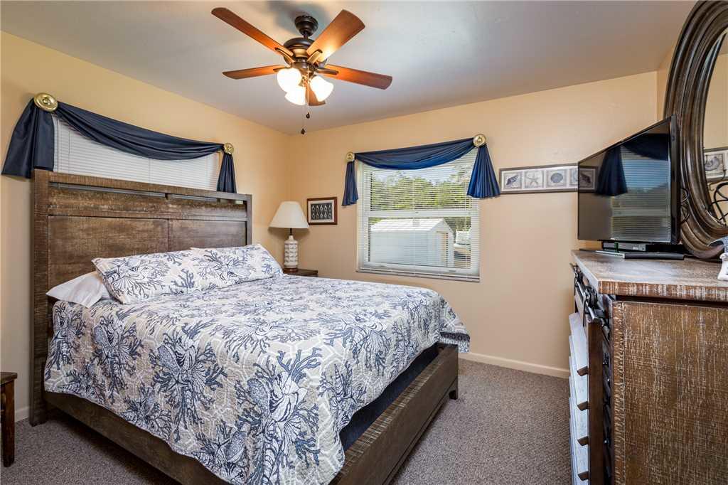 Hanyo Hideaway, Sleeps 4, 2 Bedrooms, Located On Canal - thumb 3
