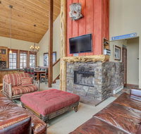 High-end summer/winter lodge on slopes of Alta - Orlando Tourists