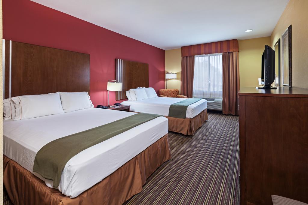Holiday Inn Express & Suites Cleveland - thumb 2