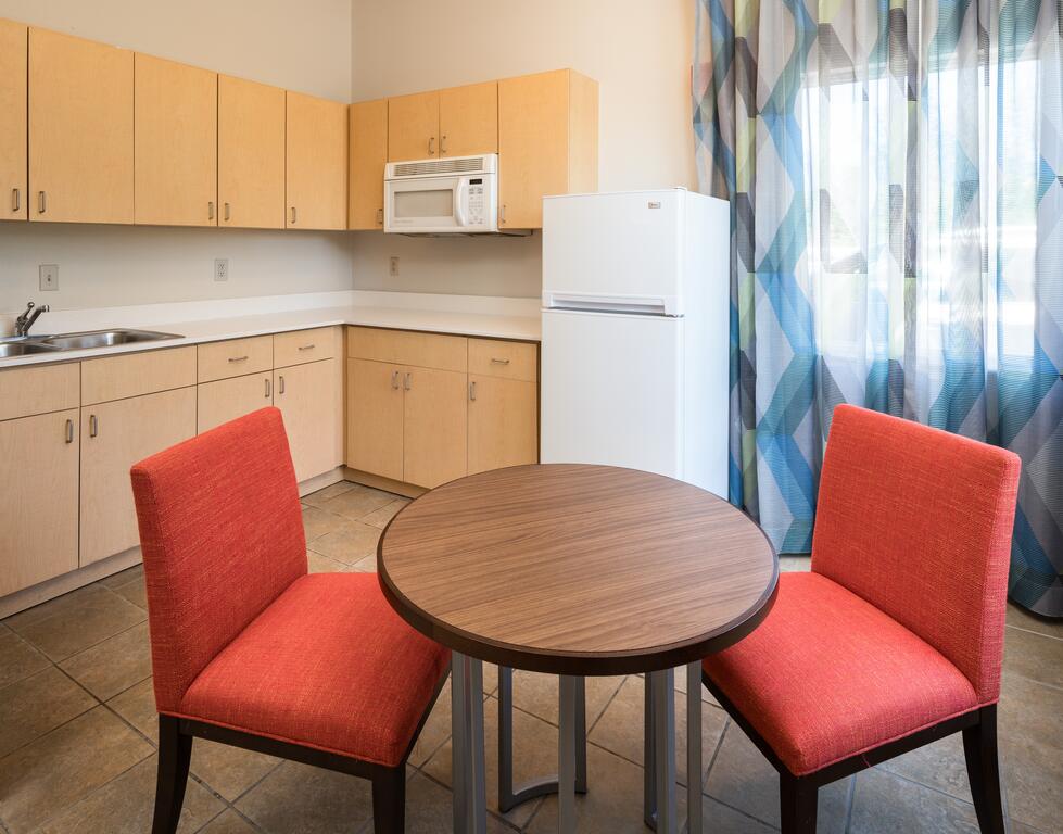 Holiday Inn Express & Suites Orlando International Airport - thumb 3