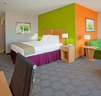 Holiday Inn Express Hotel & Suites Clute-Lake Jackson - Orlando Tourists