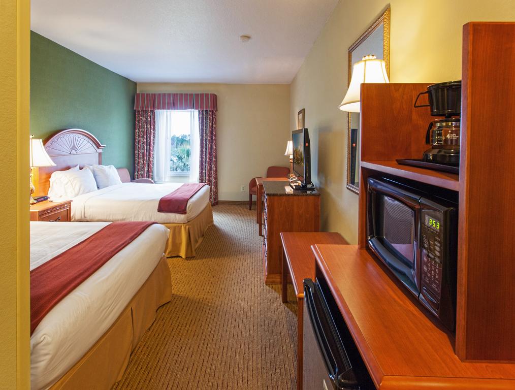 Holiday Inn Express Hotel & Suites Port Charlotte - thumb 2