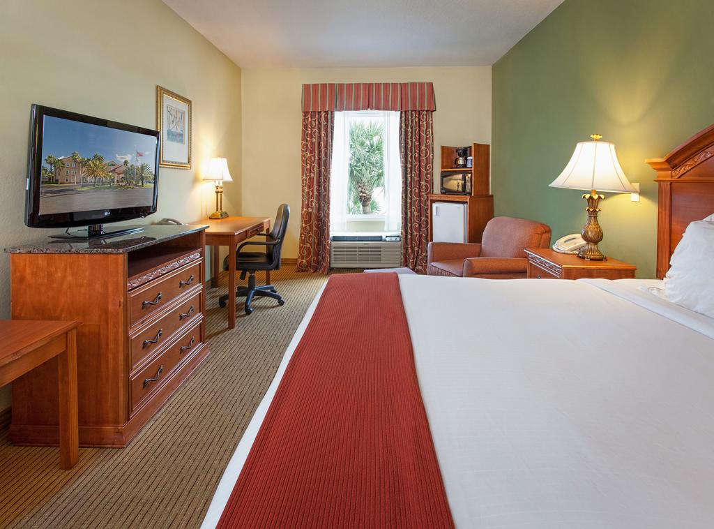 Holiday Inn Express Hotel & Suites Port Charlotte - thumb 1