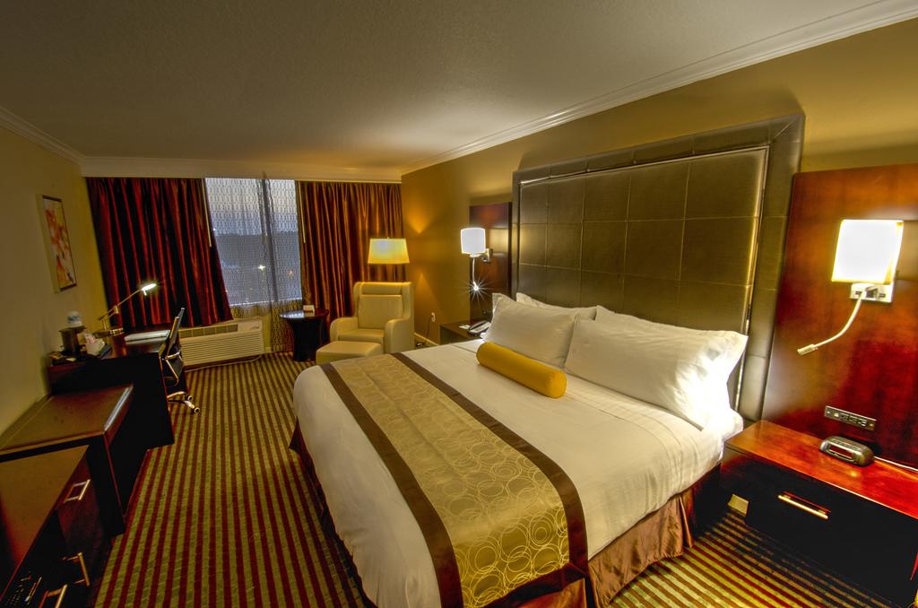 Holiday Inn Orlando East-UCF Area - thumb 3