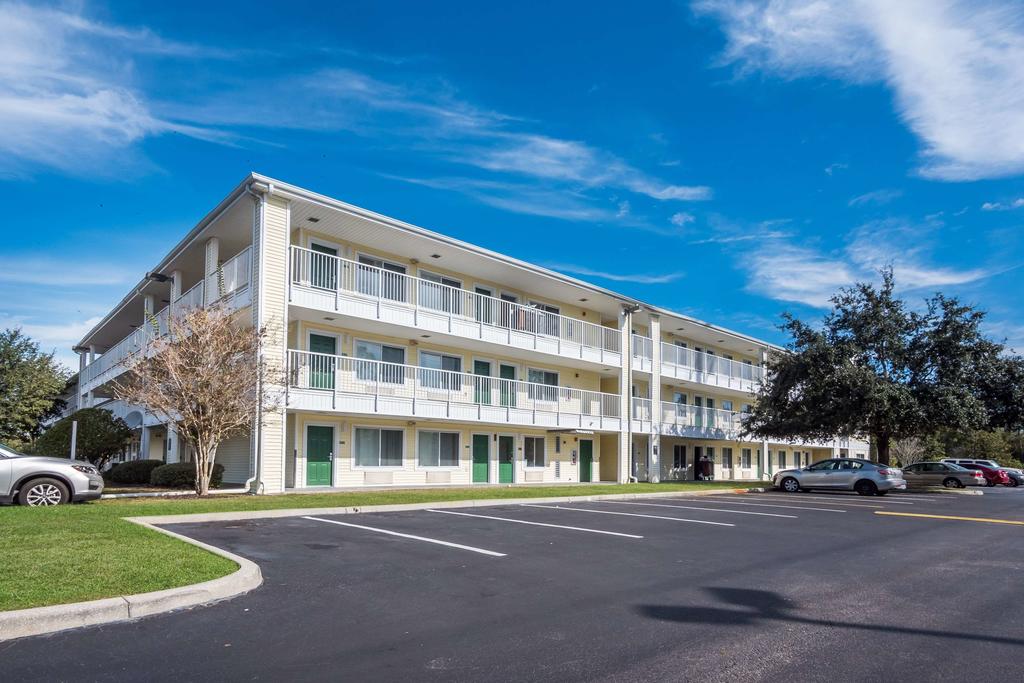 HomeTowne Studios Orlando - UCF Area - thumb 1