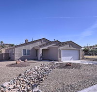 Inviting Retreat - Less Than 1 Mile to Colorado River! - Orlando Tourists