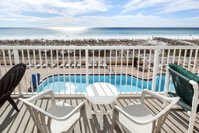 Islander 3006 Bright and cheery beach condo- WiFiHDTVFREE BEACH SERVICE Orlando Tourists
