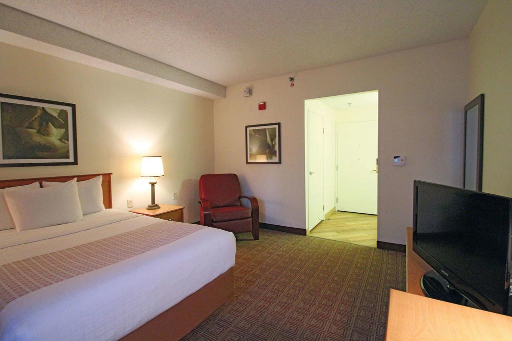 La Quinta By Wyndham Orlando South - thumb 2