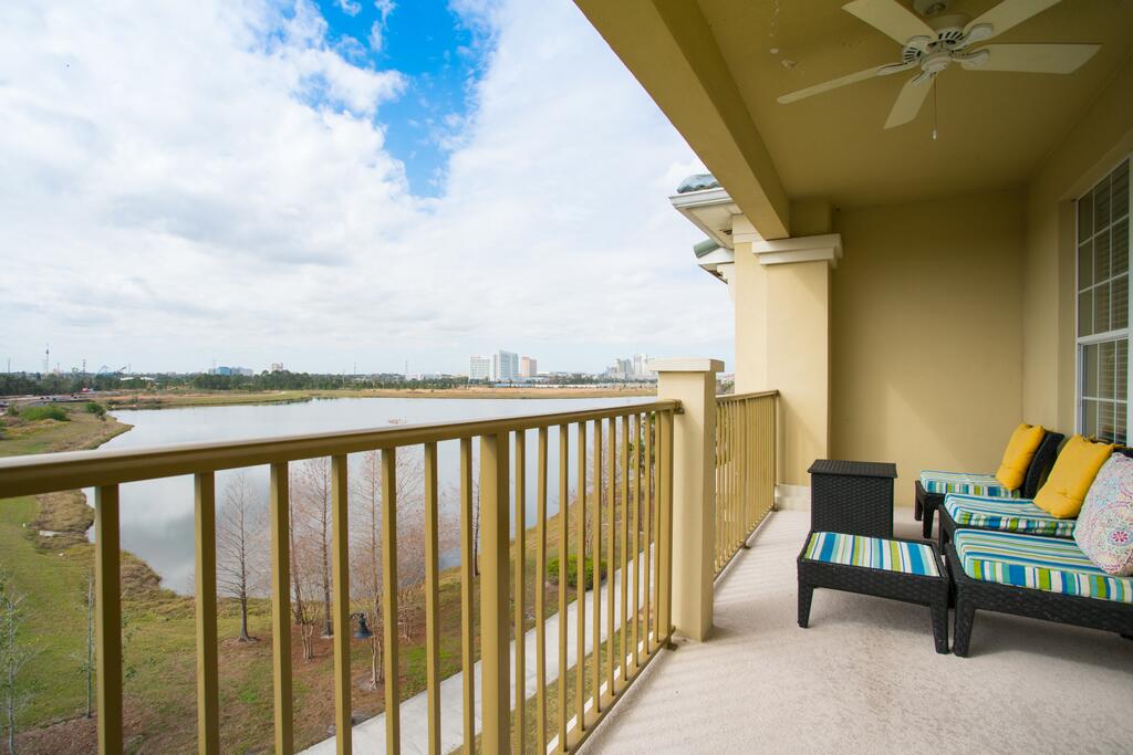 Lake View Penthouse Loft - thumb 0