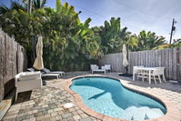 Lauderdale-By-The-Sea Home - Walk to Beach Orlando Tourists