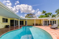 Luxury Fort Lauderdale Home with Pool on Intracoastal Orlando Tourists