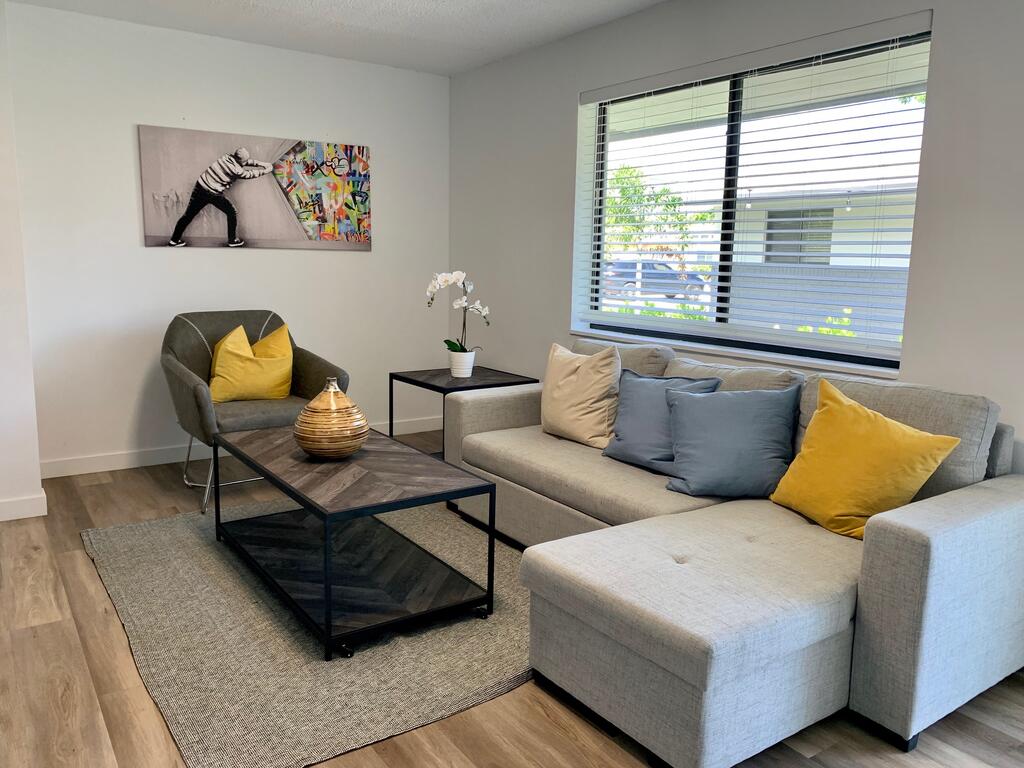 Miami Road Vacation Rentals - thumb 1