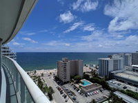 Modern Luxury Beach Hotel Large 2 Bedroom with Views 1809 Orlando Tourists