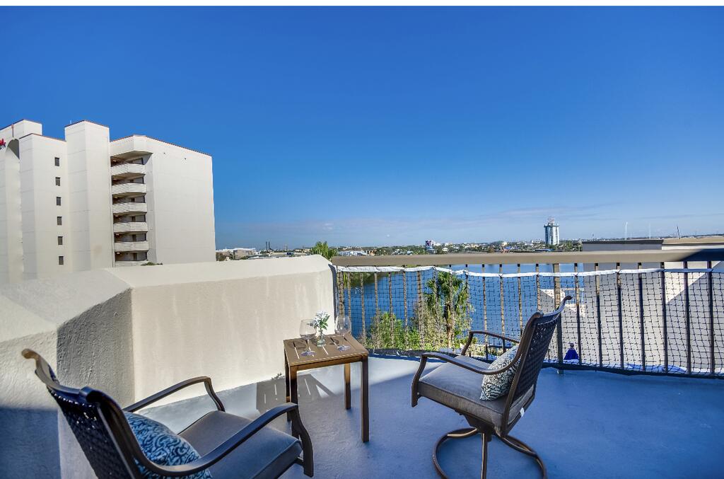 Modern Studio Apartment With Private Terrace Next To Universal Studios Parks - thumb 2