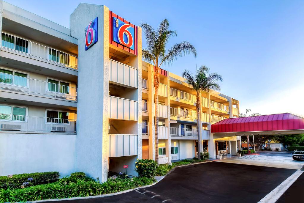 Motel 6-Anaheim, CA - Maingate - thumb 1