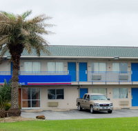 Motel 6-Clute, TX - Orlando Tourists