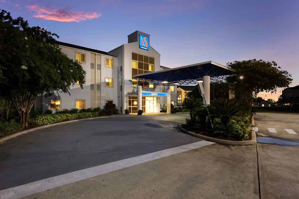 Motel 6-Orlando, FL - International Dr - thumb 0