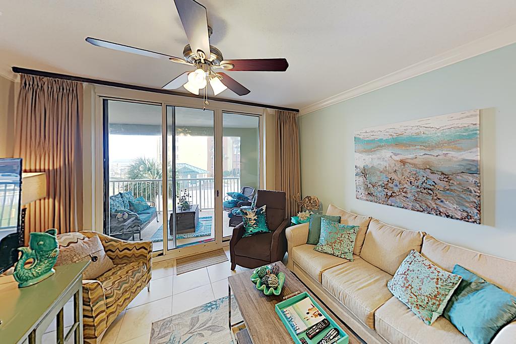 New Listing! Lovely Azure Condo W/ Gulf-Front Pool Condo - thumb 3